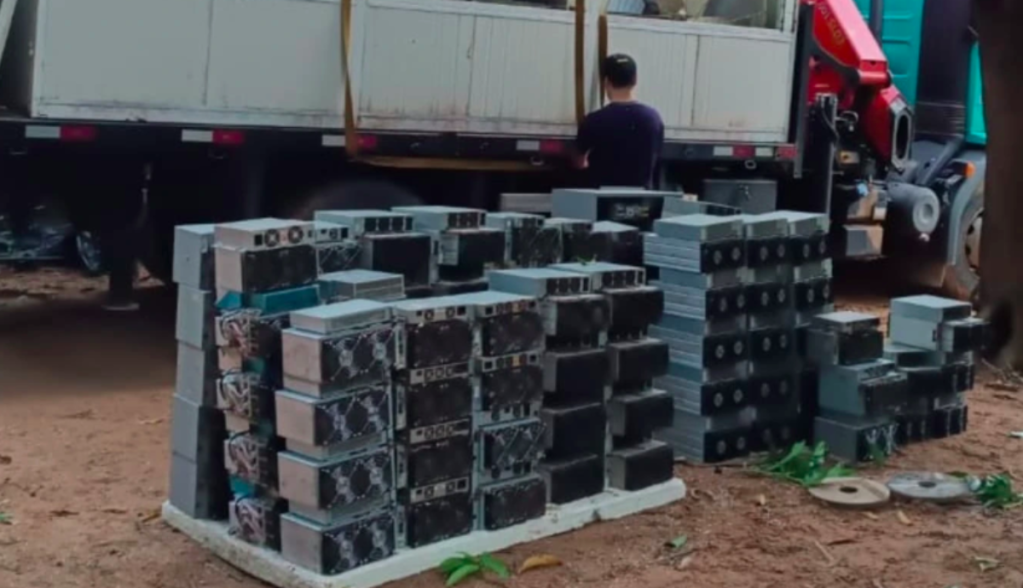 Paraguai apreende 236 mineradoras de Bitcoin de ladrões de energia