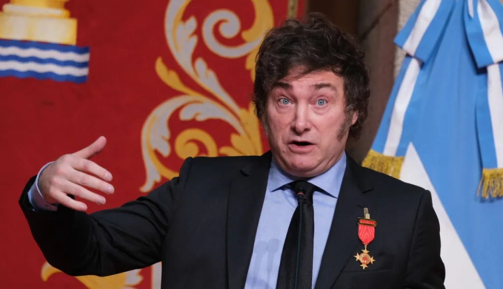 Javier Milei é ameaçado de impeachment após promover criptomoeda suspeita; criador da memecoin aparece