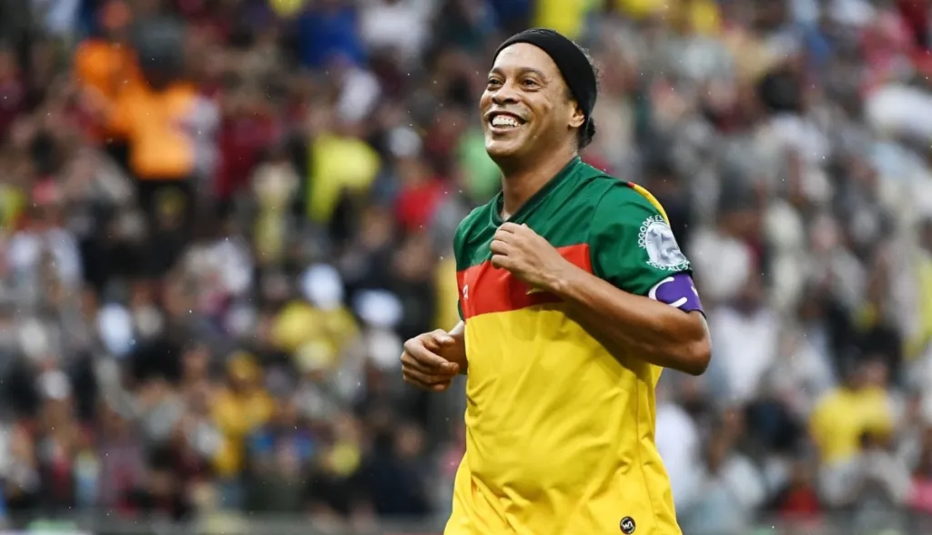 Ronaldinho Gaúcho deve lançar memecoin: “Fiquem ligados”