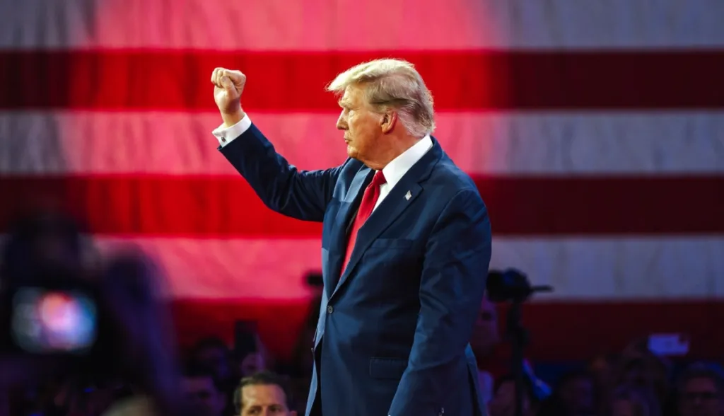 Trump sanciona 1ª lei sobre criptomoedas ao  derrubar regra anti-DeFi do IRS