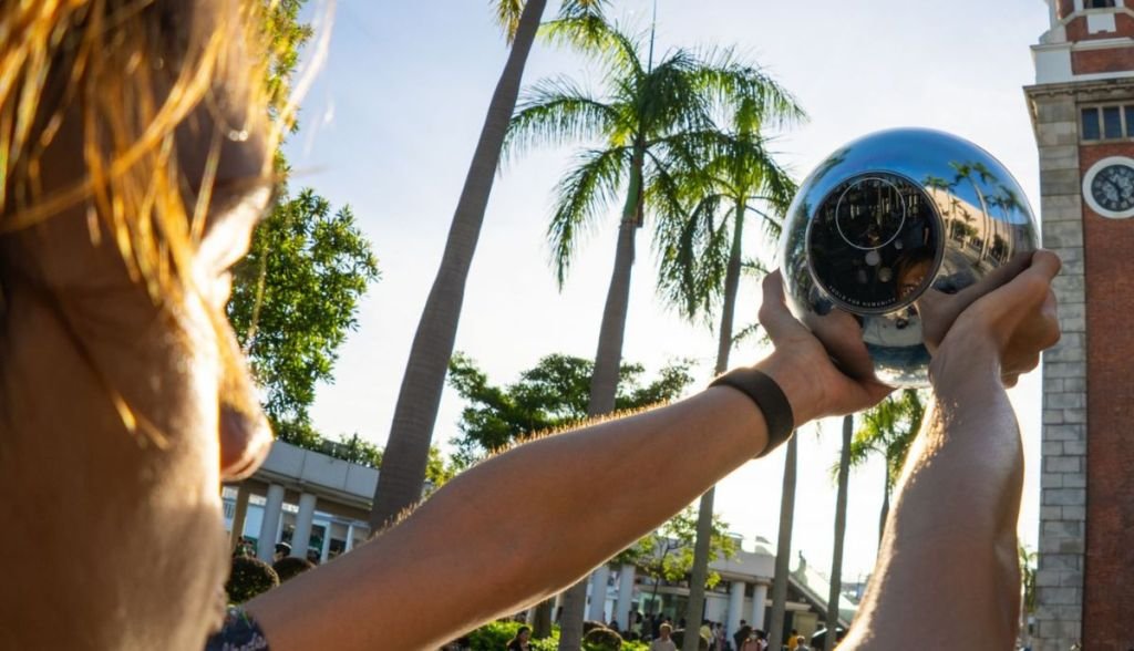 Worldcoin quer mudar percepção do projeto no Brasil: “Não compramos íris e não armazenamos dados”