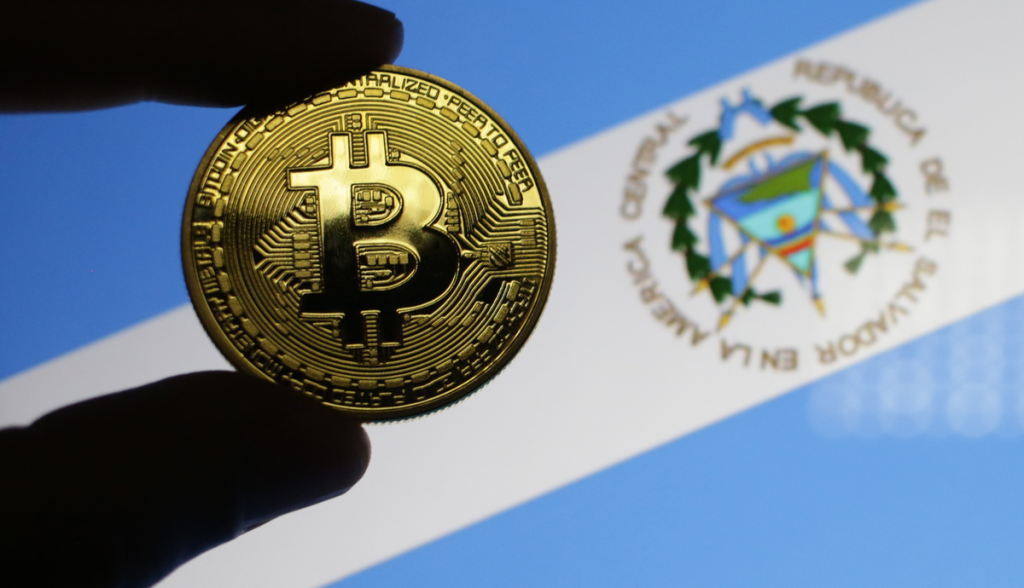 El Salvador compra mais Bitcoin e desafia postura anticripto do FMI