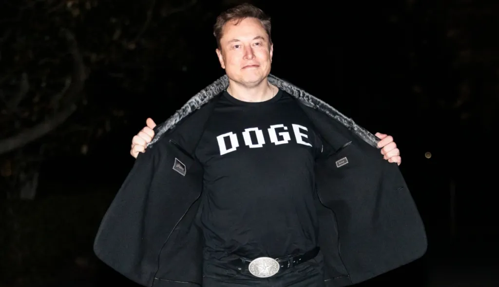 Elon Musk revela plano da SpaceX para Marte, visando colônia autossustentável até 2029