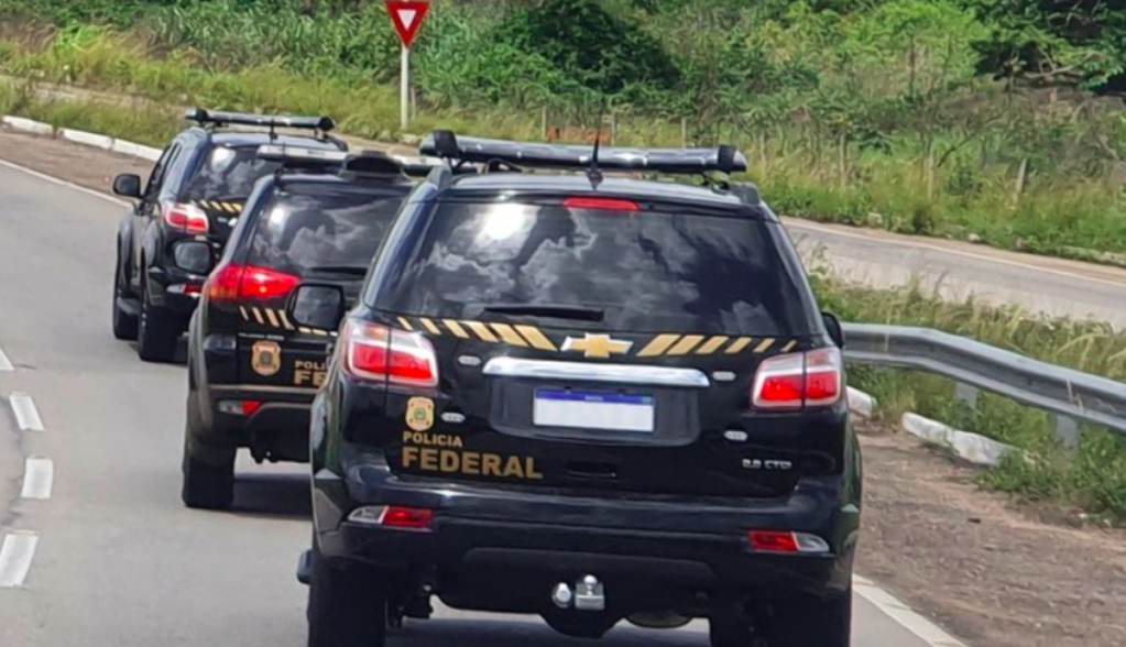 PF confisca R$ 250 mil em mineradoras de Bitcoin durante operação em rodovia