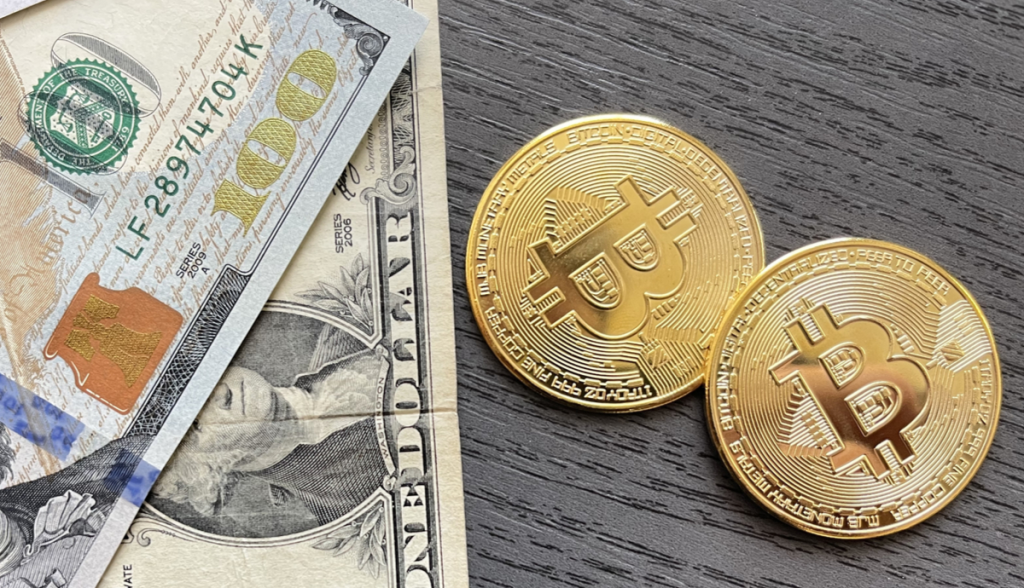 Bitcoin pode liderar “superciclo das criptomoedas” com queda do dólar, dizem especialistas