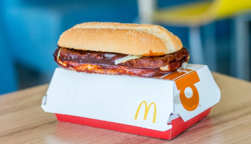 Por que um sanduíche do McDonald’s está animando tanto a comunidade do Bitcoin